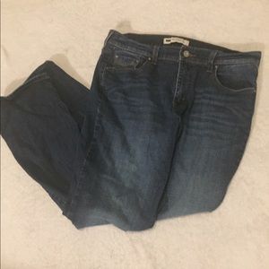 Straight leg Levi’s jeans